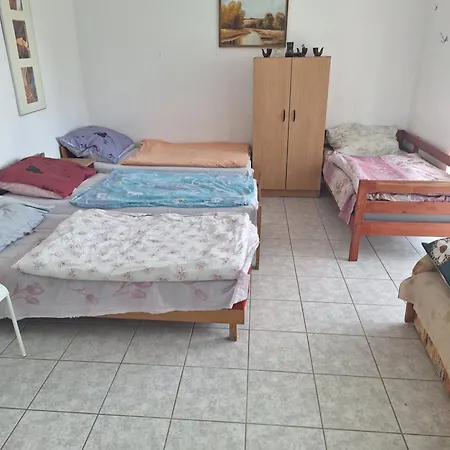 Csaladi Kedvez-